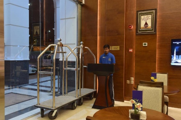 Zaha Al Munawara Hotel image 11