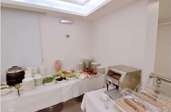 Zaha Al Munawara Hotel image 17