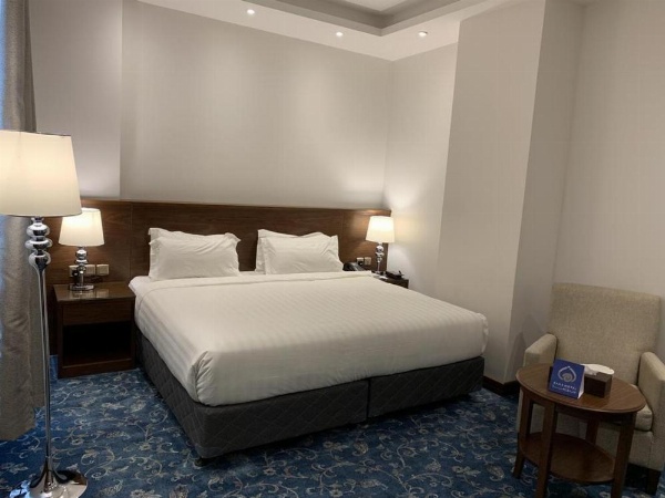 Zaha Al Munawara Hotel image 25