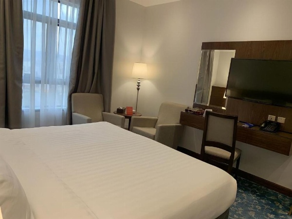 Zaha Al Munawara Hotel image 26