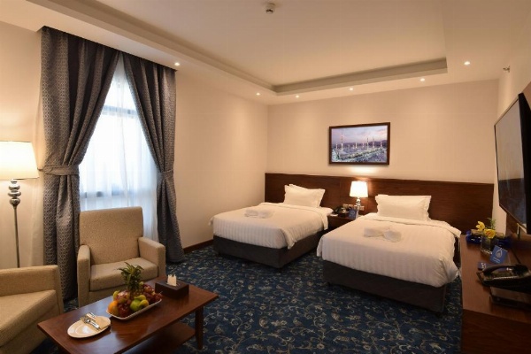 Zaha Al Munawara Hotel image 29